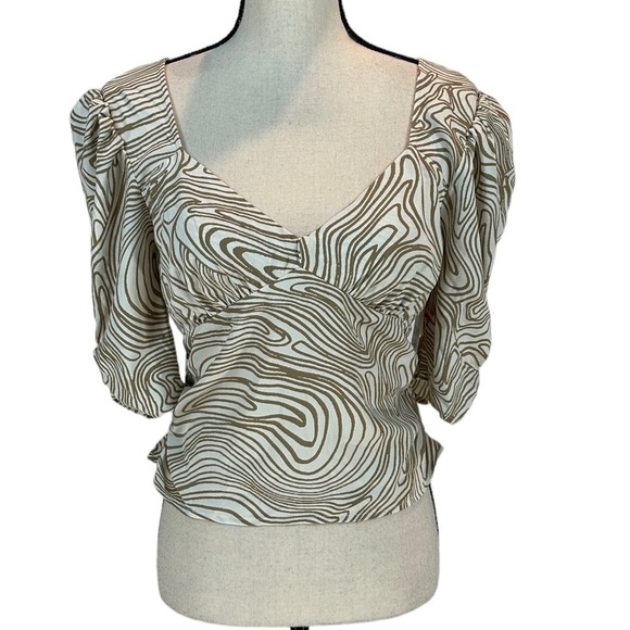 Open Edit Short Sleeve Smocked Back Abstract Print Crop Top - Cream Tan - size M - Picture 1 of 8